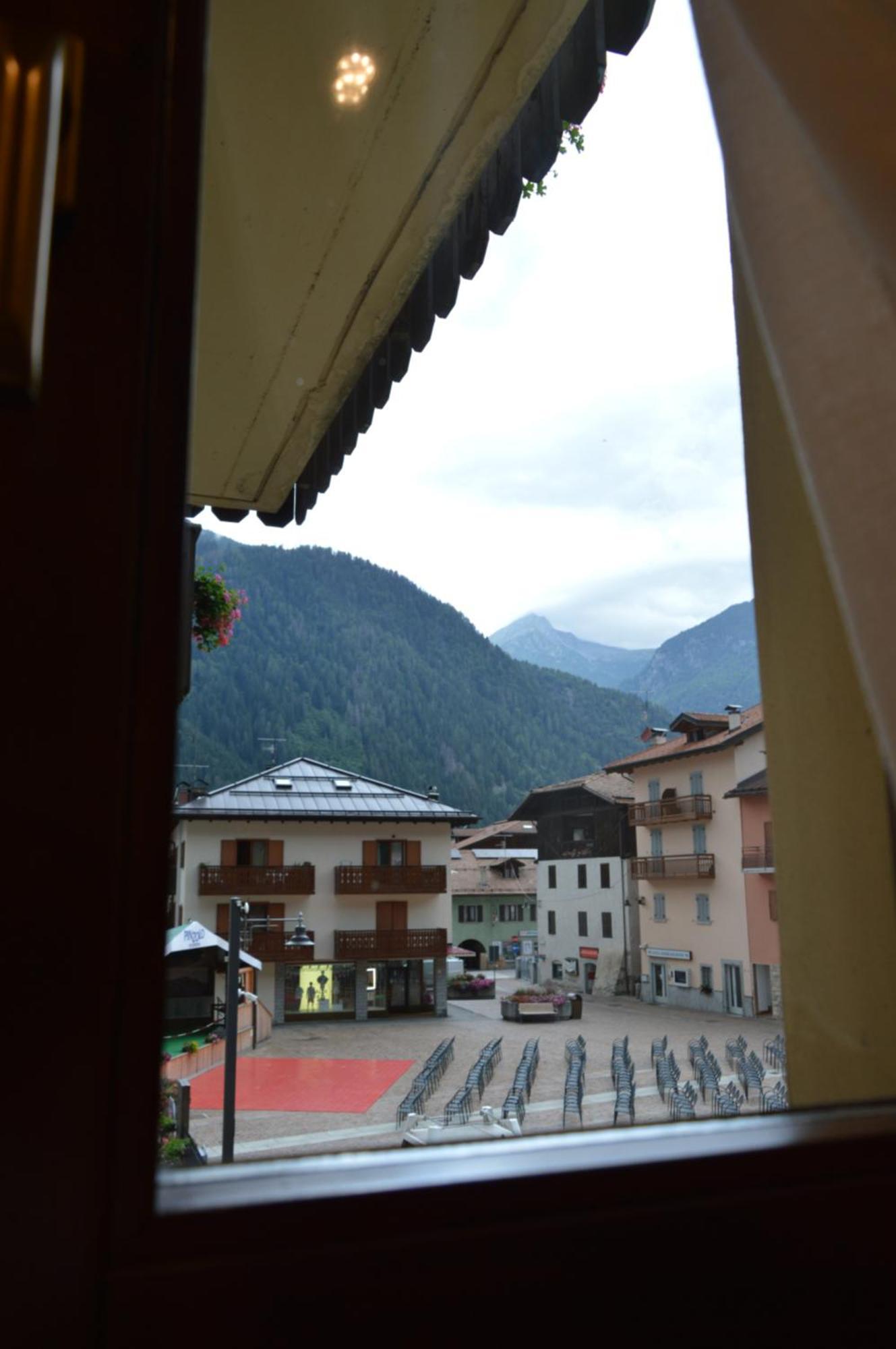 Hotel Wanda Pinzolo Ngoại thất bức ảnh
