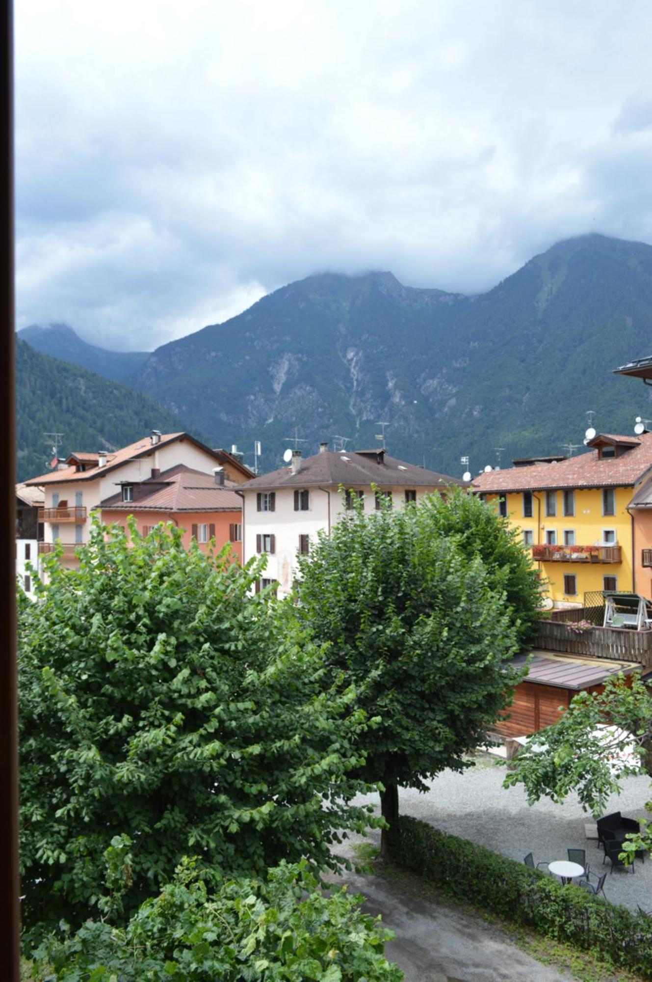 Hotel Wanda Pinzolo Ngoại thất bức ảnh