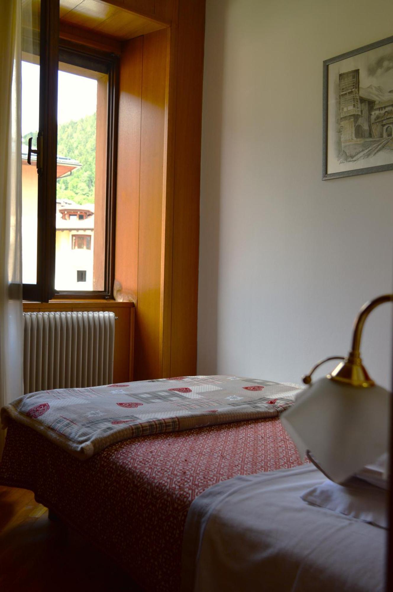 Hotel Wanda Pinzolo Ngoại thất bức ảnh