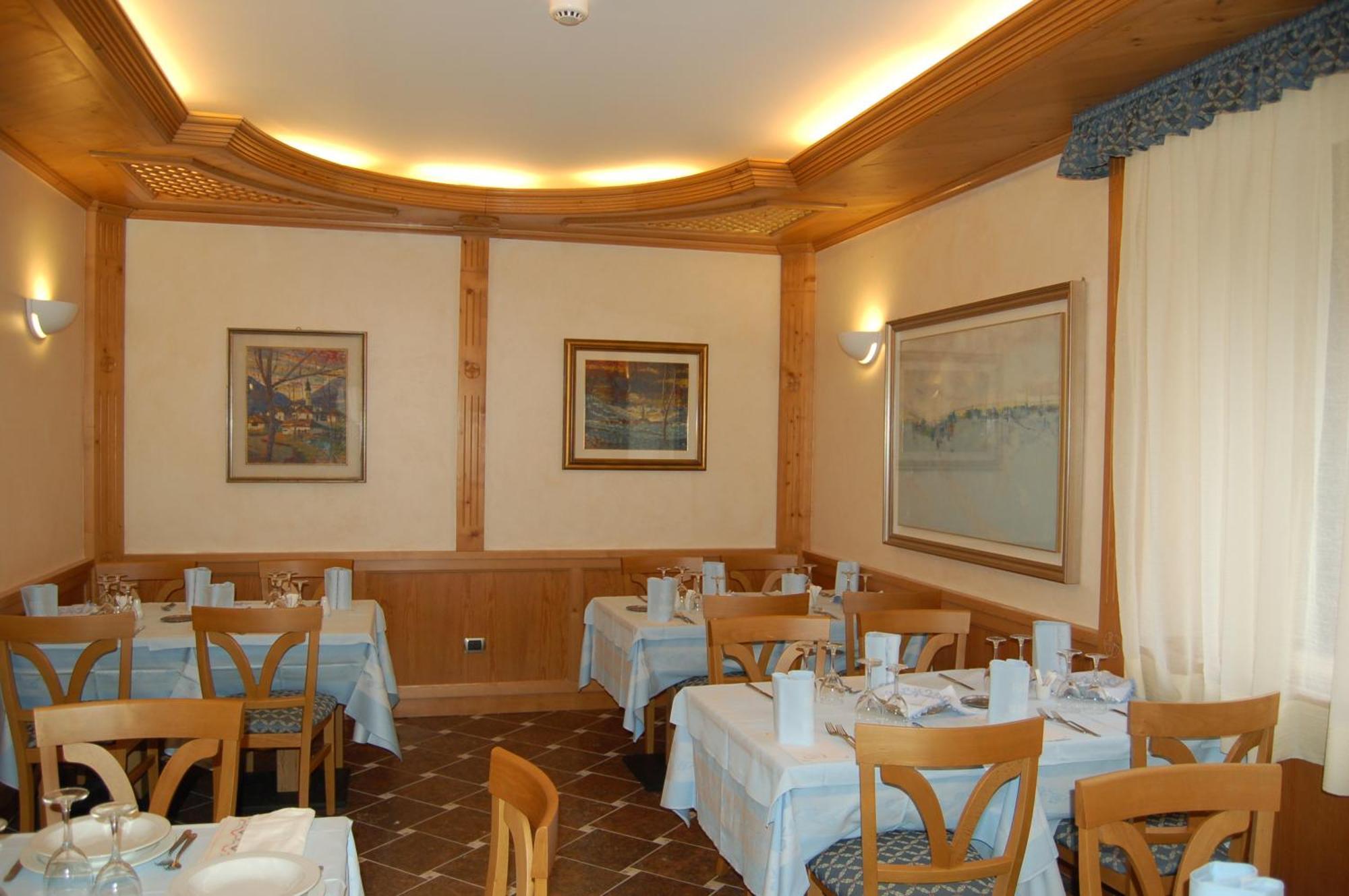 Hotel Wanda Pinzolo Ngoại thất bức ảnh